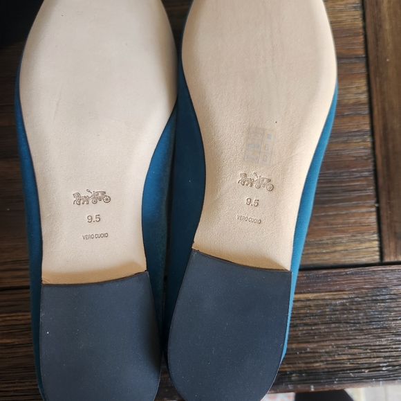 Coach Hanna Velvet Loafers - Picture 9 of 11